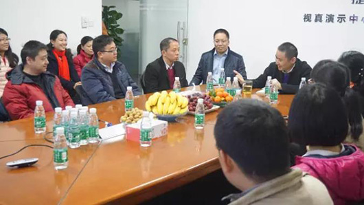 董事長與家長的見面會(huì)